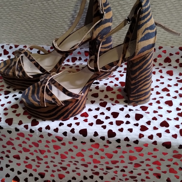 Stiletto heels - Picture 5 of 10